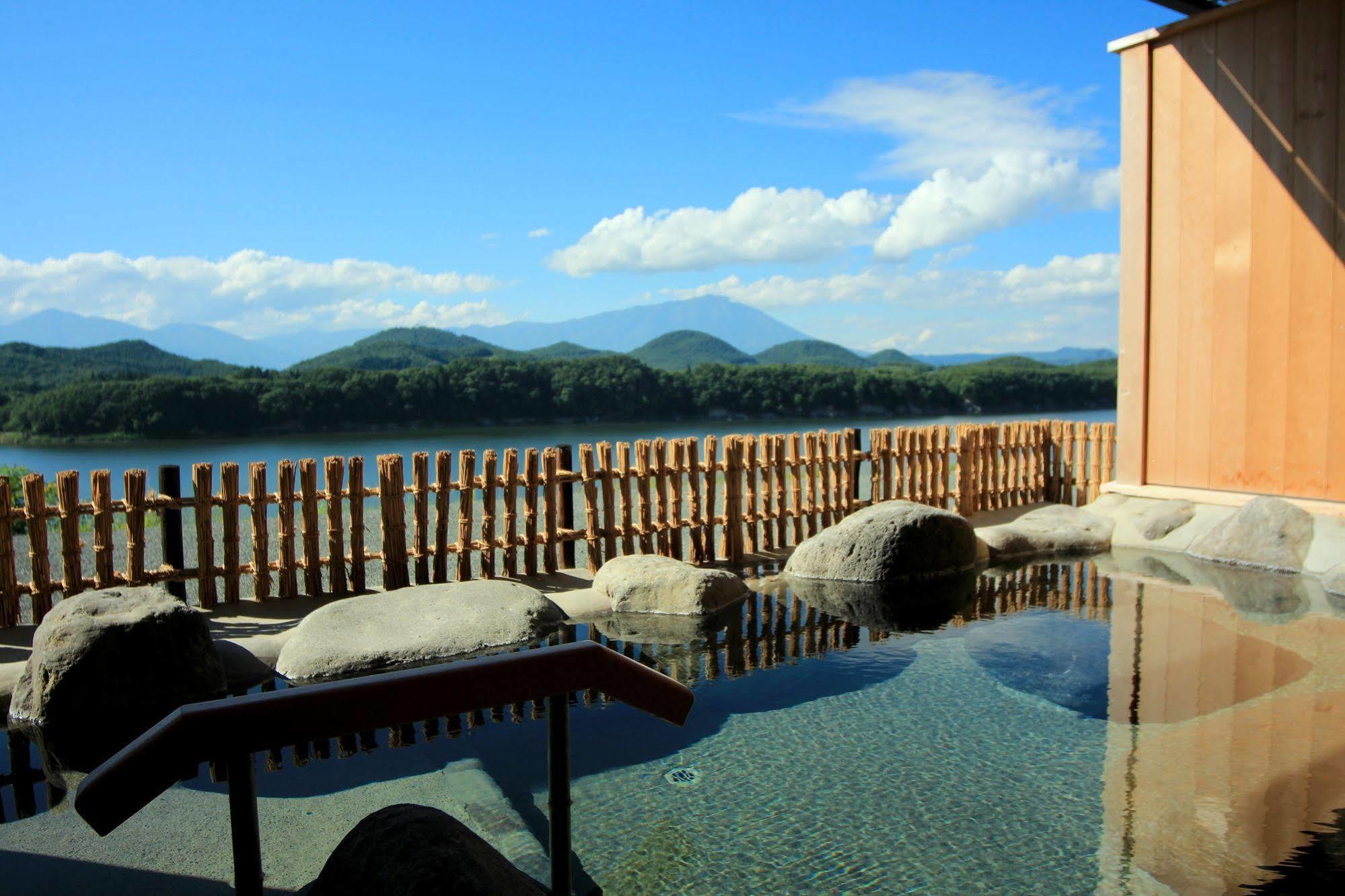 เบสโซ คะเก Hotel โมริโอกะ ภายนอก รูปภาพ